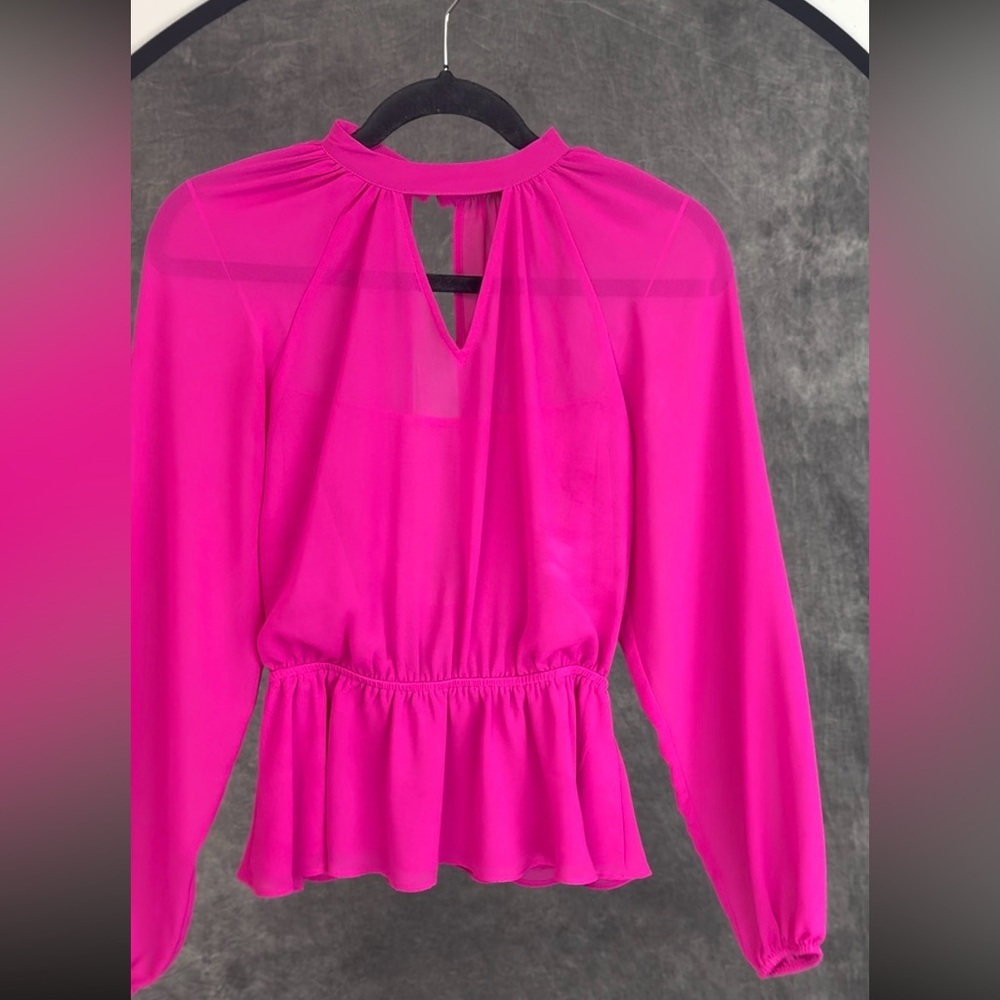 EXPRESS Sheer Fuchsia Pink V-Neck Peplum Blouse | XS